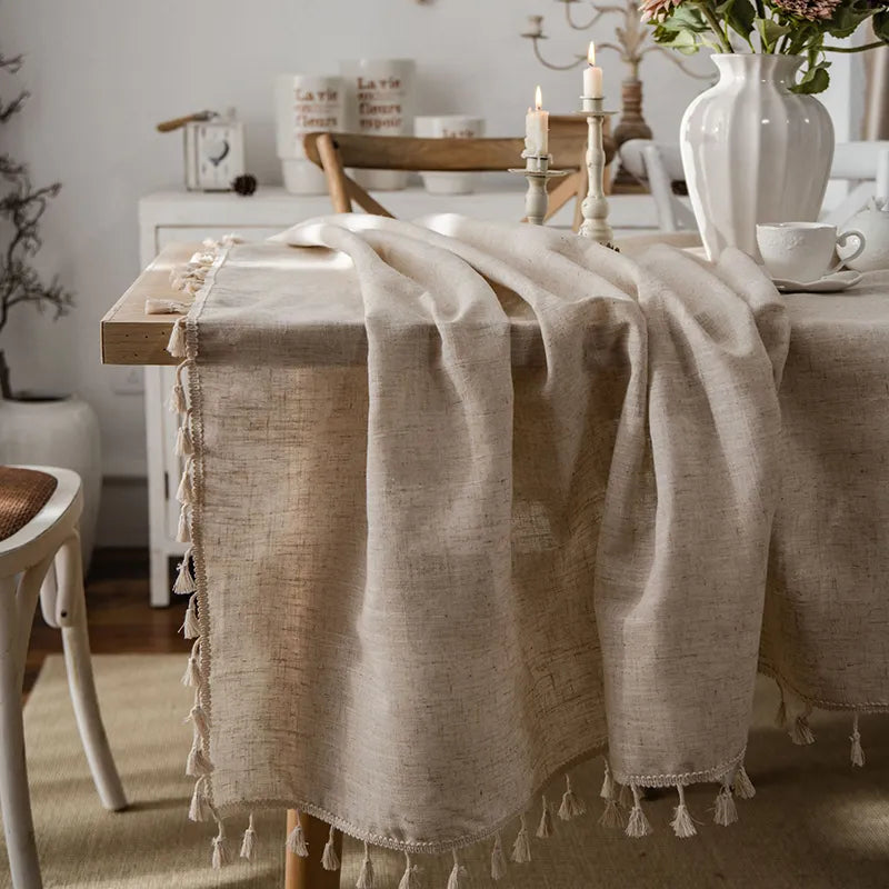 Tischdecke mit Fransen – Naturfarbener Leinenlook