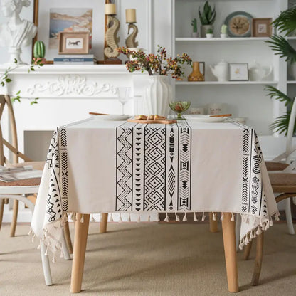 Tischdecke Boho mit Fransen – Beige und Schwarz