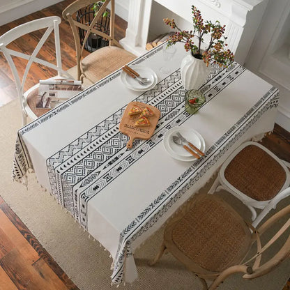 Tischdecke Boho mit Fransen – Beige und Schwarz