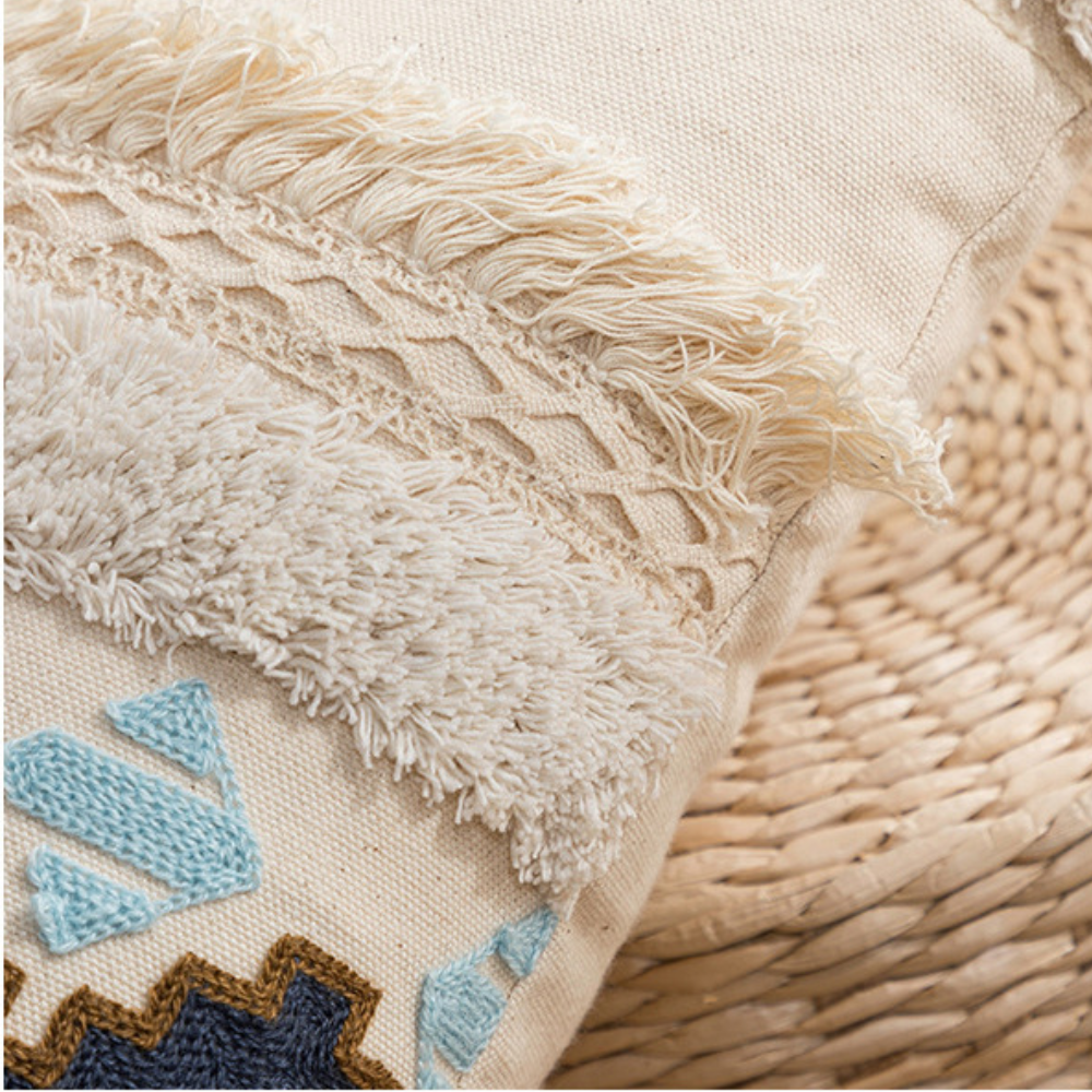 Kissenbezug 45x45 cm – Bestickt mit Fransen und Ethno-Muster