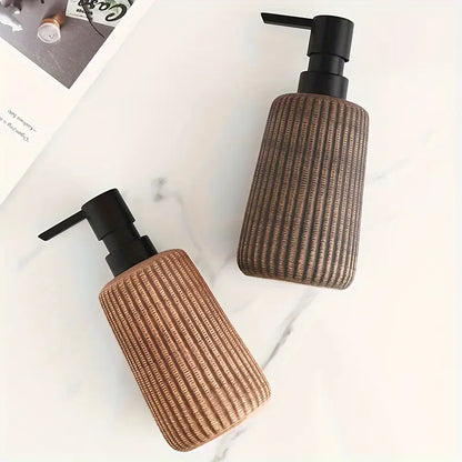 Seifenspender Keramik – Modernes Bad-Accessoire in Braun