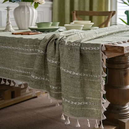 Tischdecke mit Quasten – Baumwoll-Leinen in Salbeigrün