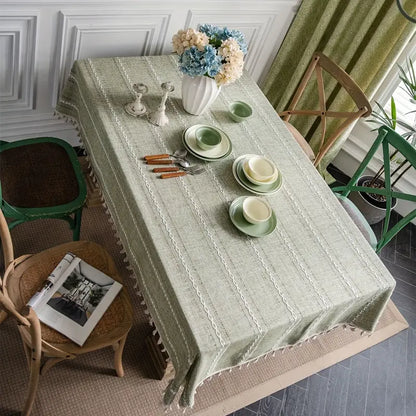 Tischdecke mit Quasten – Baumwoll-Leinen in Salbeigrün