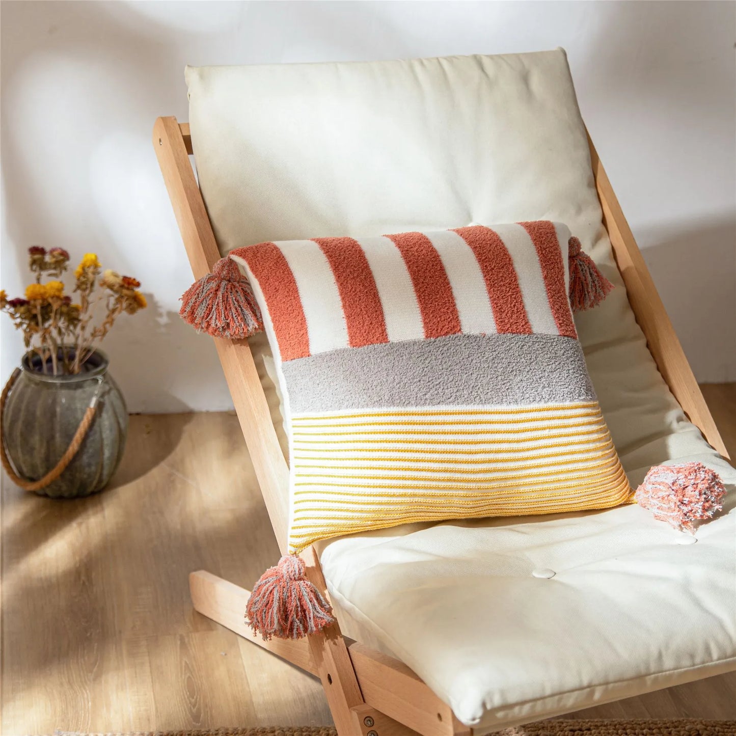 Kissenbezug 45x45 cm – Streifen mit Quasten in Baumwolloptik