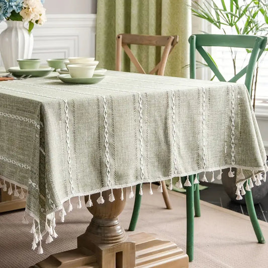 Tischdecke mit Quasten – Baumwoll-Leinen in Salbeigrün