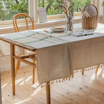 Tischdecke Boho mit Quasten und Blättermuster