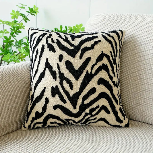 Kissenbezug 45x45 cm – Schwarz Weiß Tigerstreifen