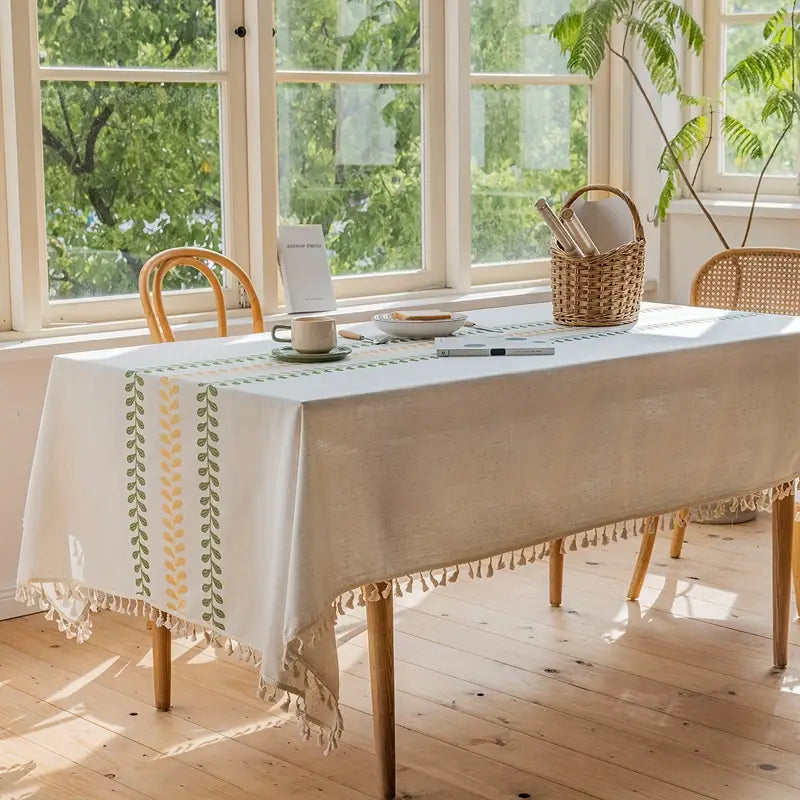 Tischdecke Boho mit Quasten und Blättermuster