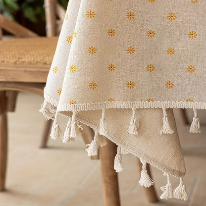 Tischdecke mit Fransen – Beige mit Blumenmuster